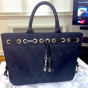 Dooney & Bourke VINTAGE‼️ Black